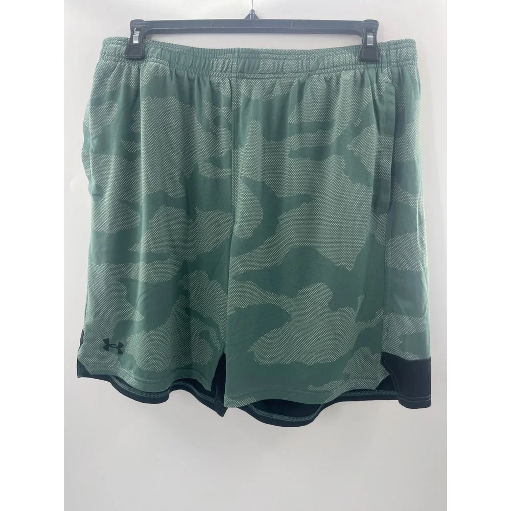 Under Armour Mens XXL Green Camo Loose Fit Athletic Training Shorts 1963